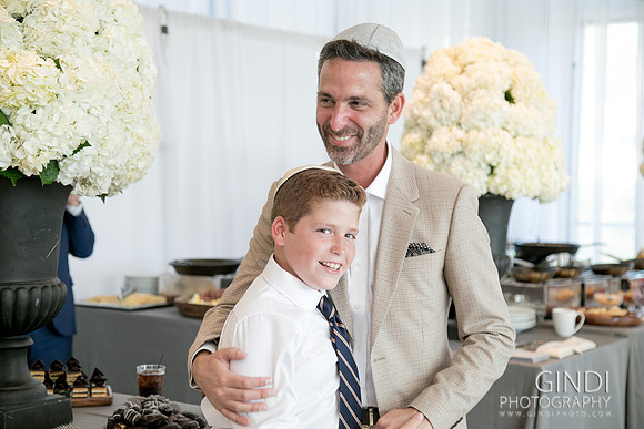 551